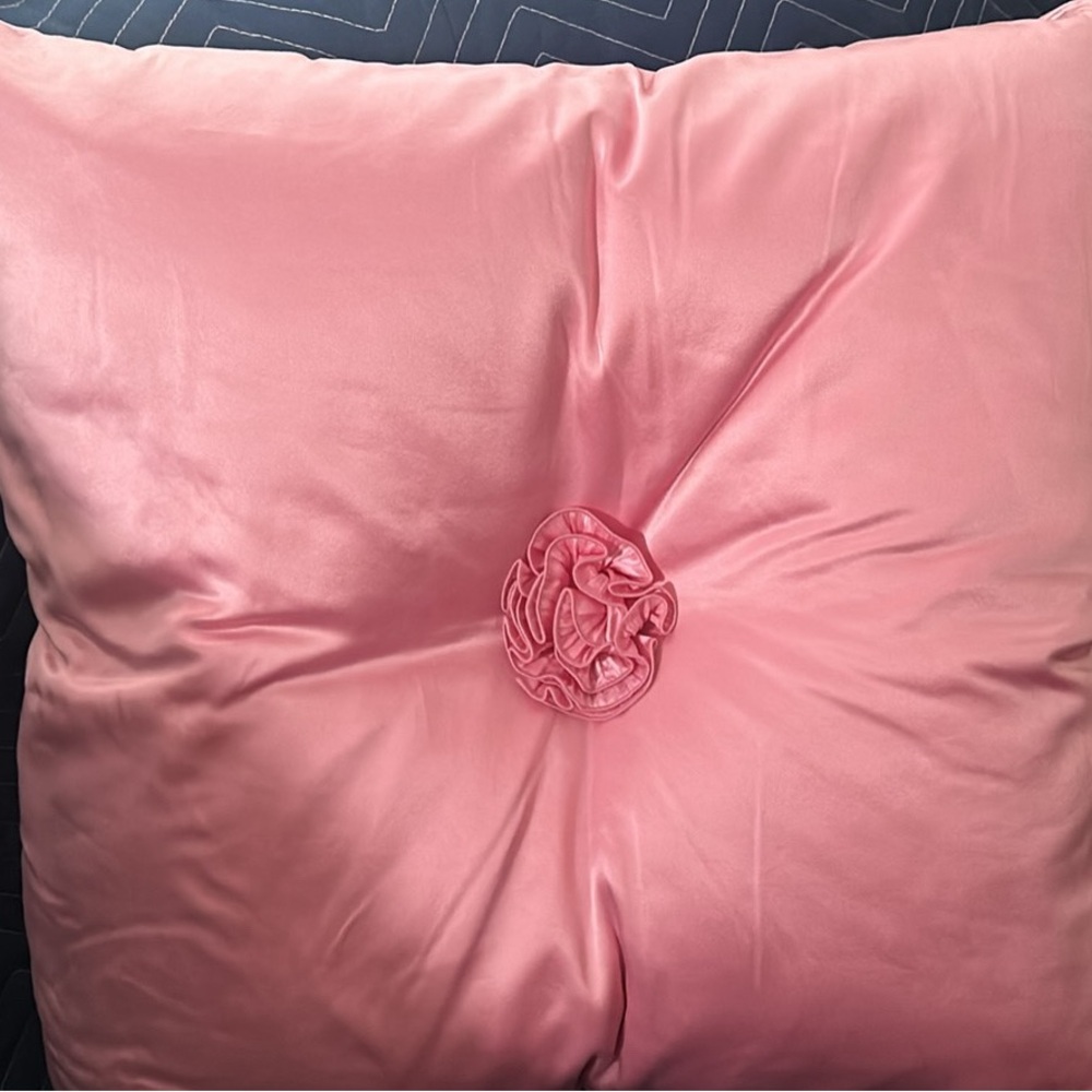 23” Sq Pink Silk  Pillow New W/Rosette
Pillow Knife Edge